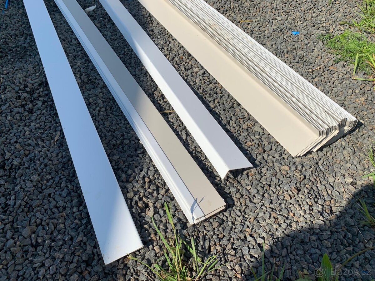 Poplastované lišty koutové - 41 ks - 3