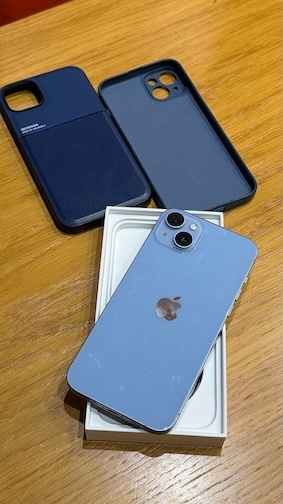 Modrý iPhone 14 Plus, 256 GB - 3