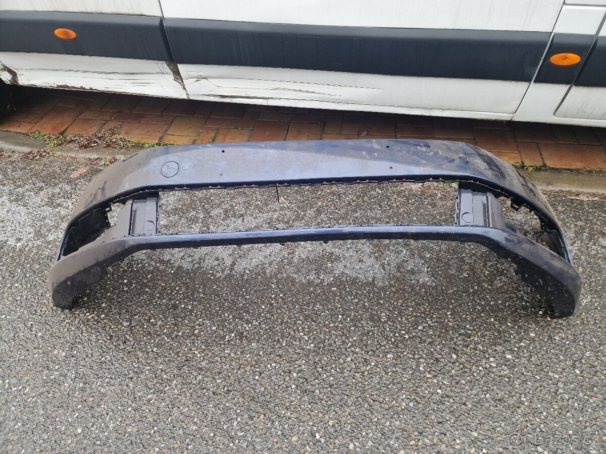 VW Passat přední naraznik - 3