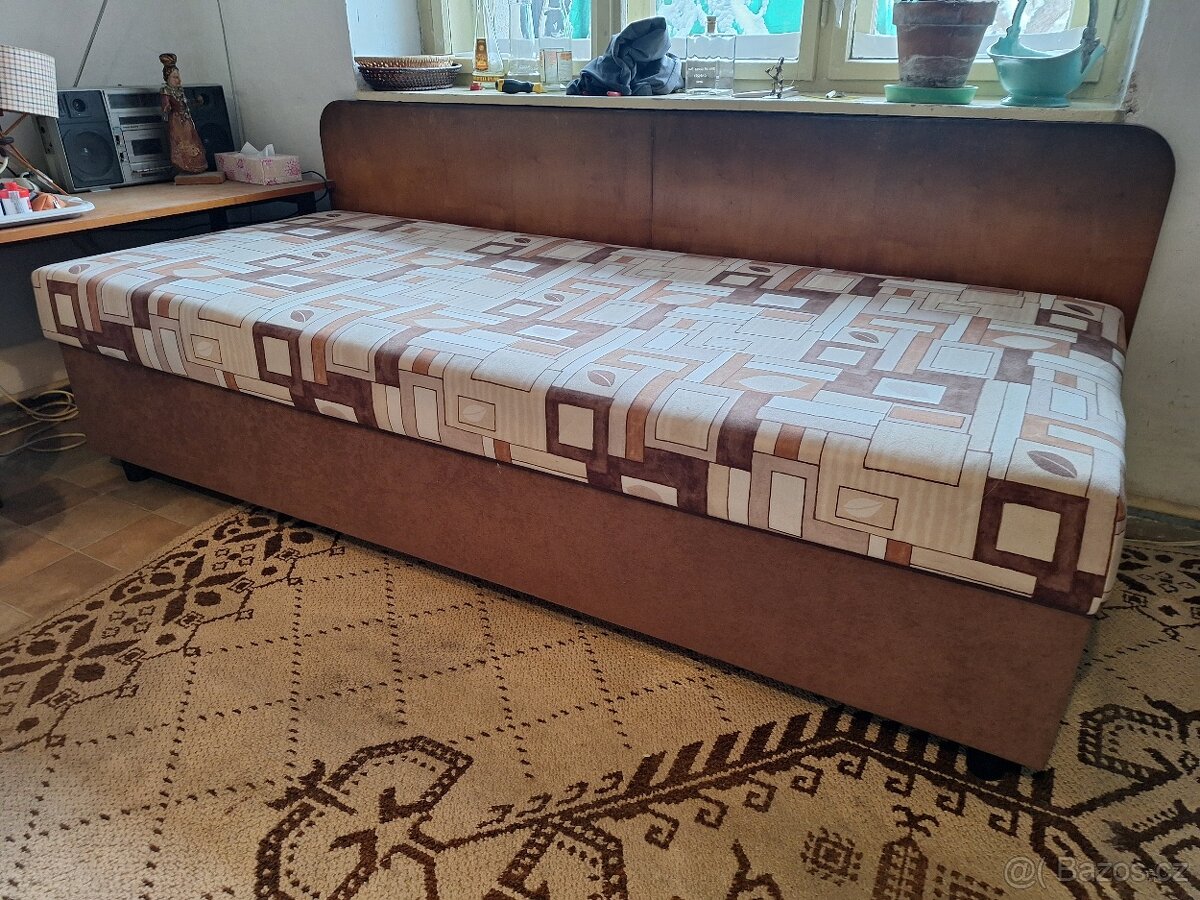 válenda gauč s úložným prostorem - 3