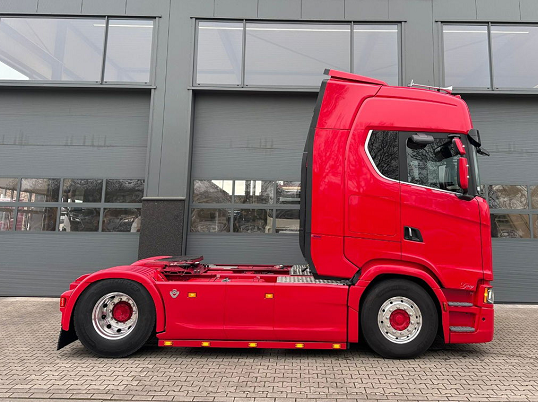 Scania S590 V8 - tahač návěsů - 3