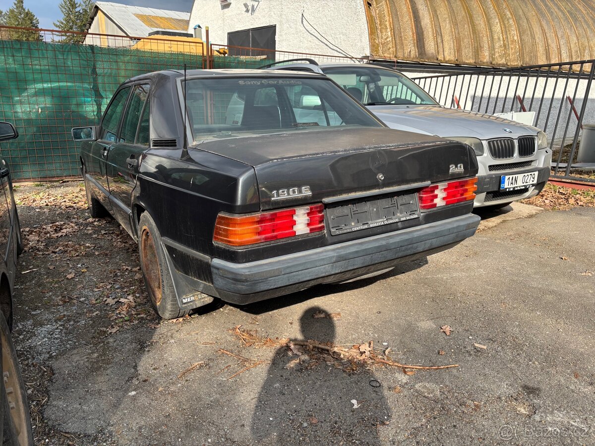 Mercedes 190e 2.3 - 3