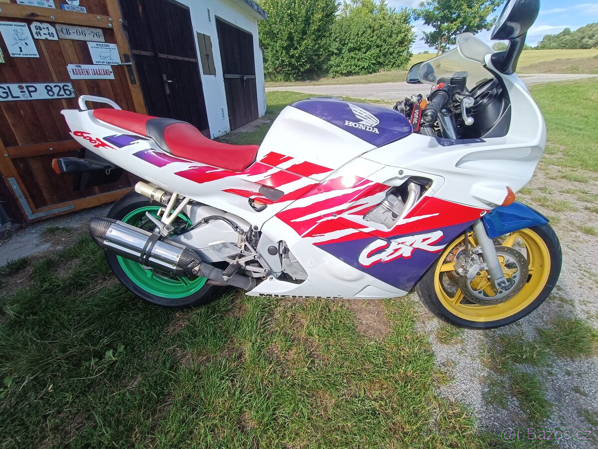 Honda CBR - 3