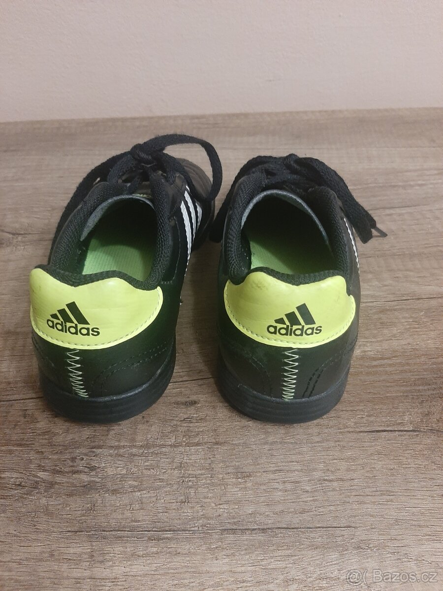 Obuv Adidas - turfy vel. 33 - 3