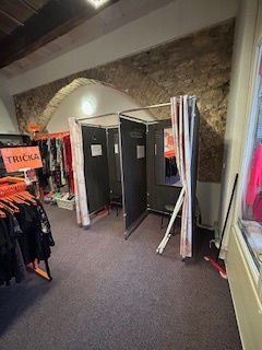 prodám zařízení prodejny - 3