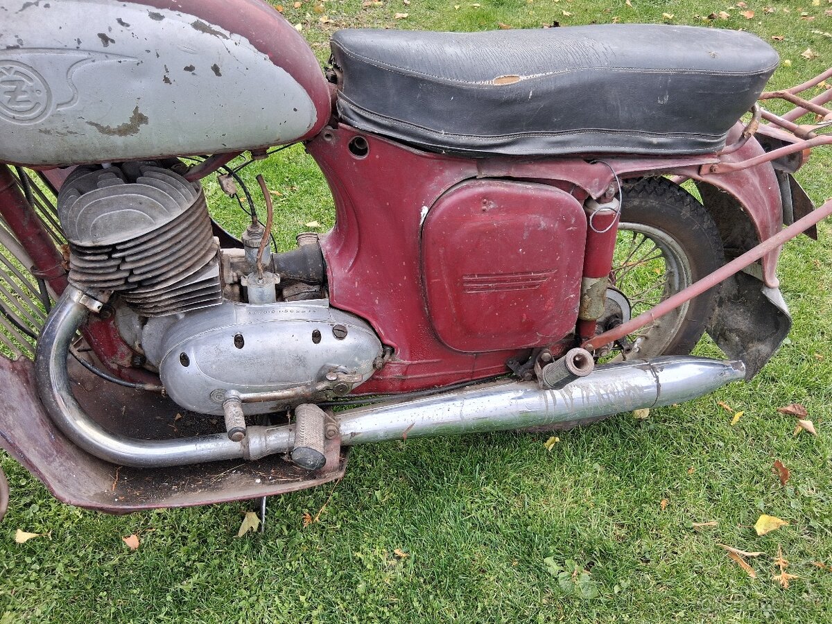JAWA - ČZ 175/450 de luxe - 3