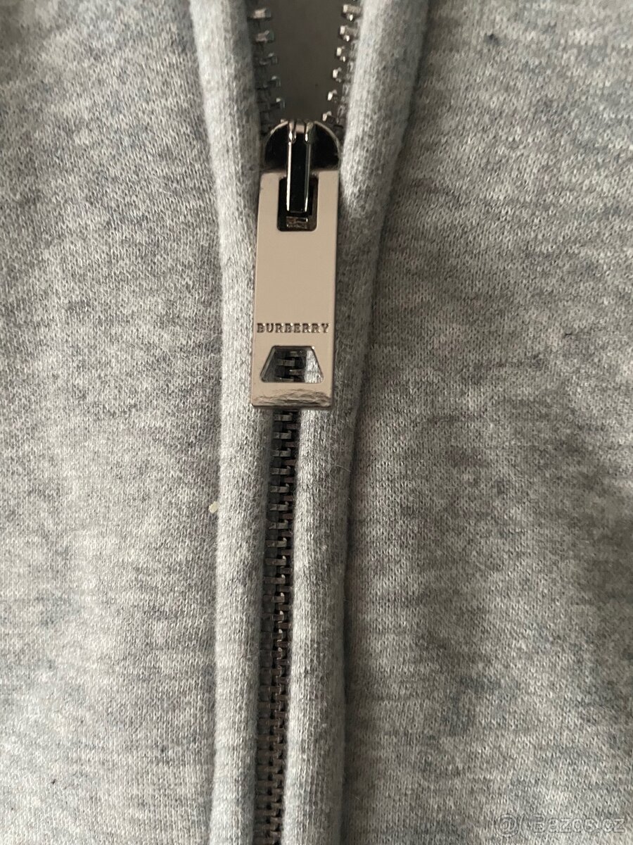 Burberry hoodie - 3
