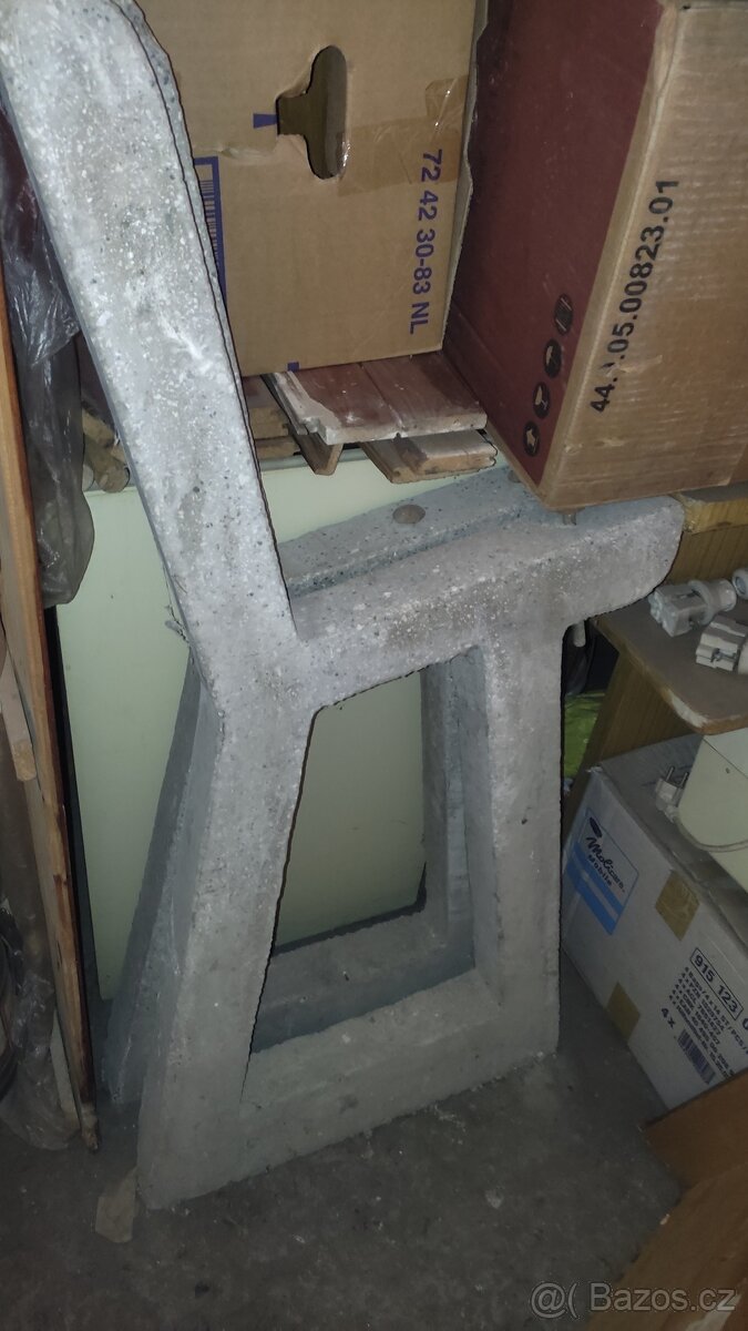 Betonové nohy k lavičce - 3