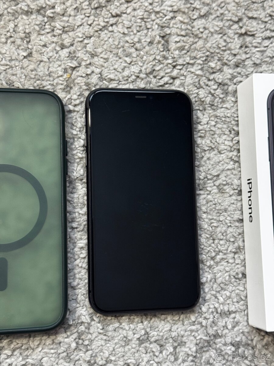 IPhone 11 + příslušenství - 3