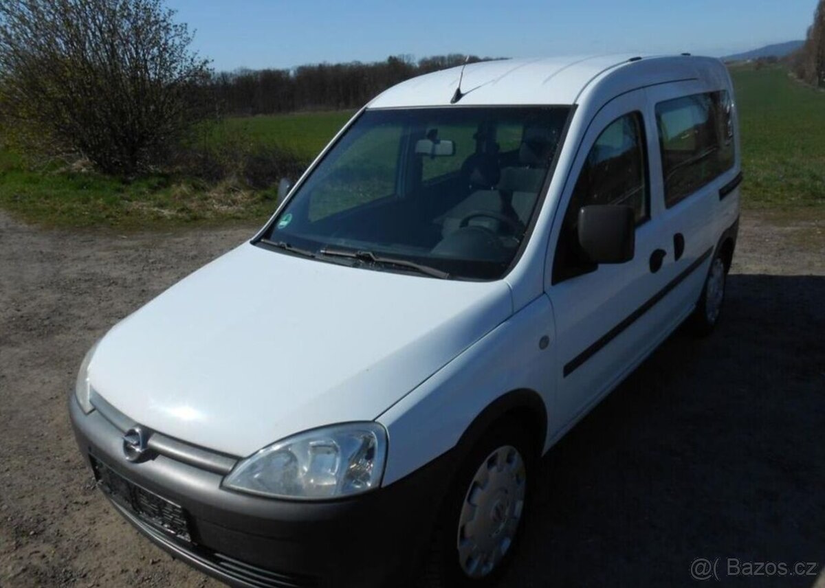Opel Combo 1,4 66 kW Historie benzín - 3
