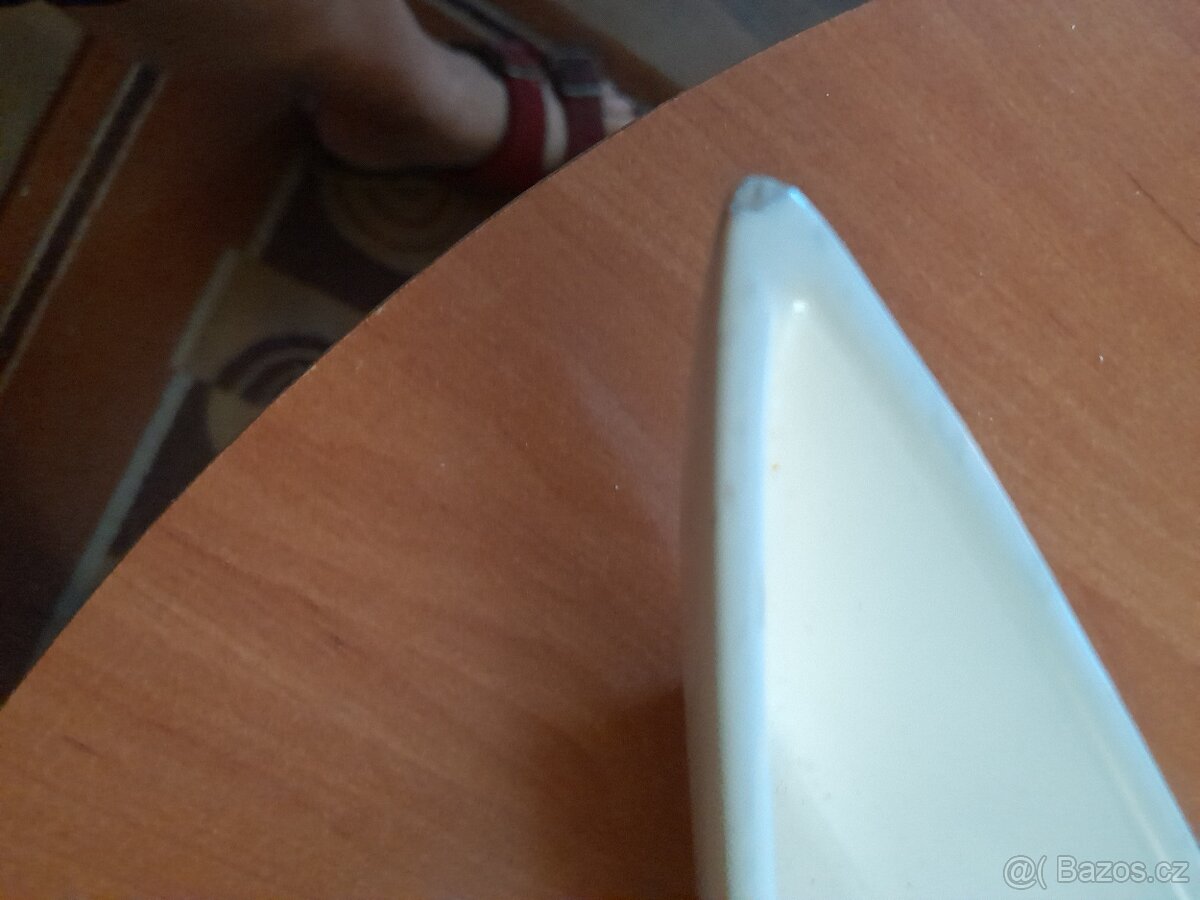 MISKA NA ARANŽOVÁNÍ KVĚTIN - 3