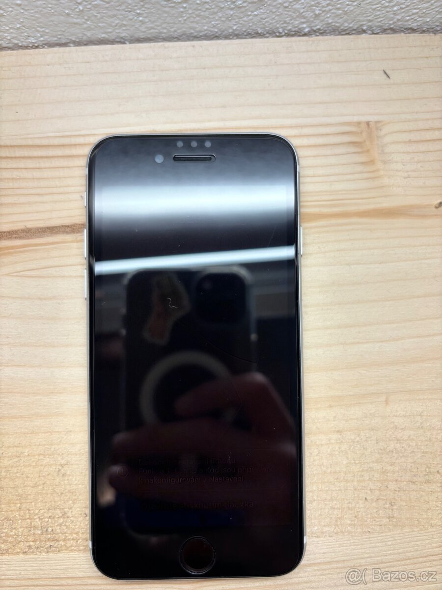 IPhone SE 2020 - 3