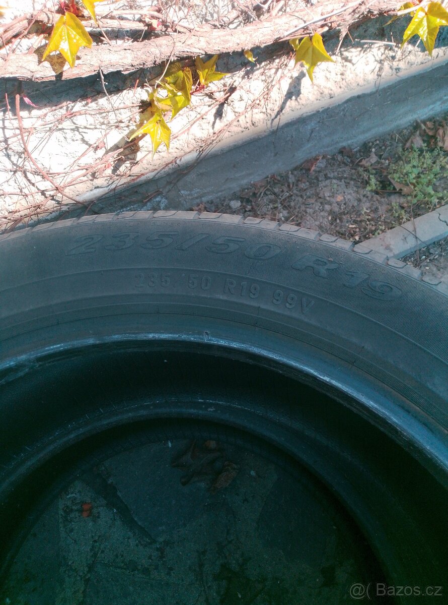 Pirelli 235/50/19 - 3