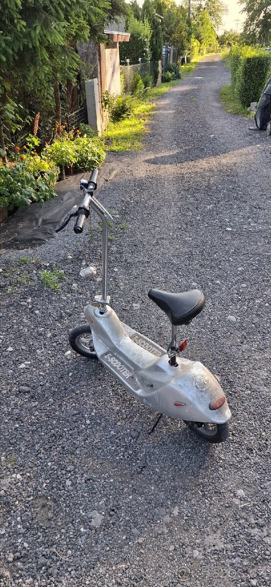 Elektro skutr na ND - 3