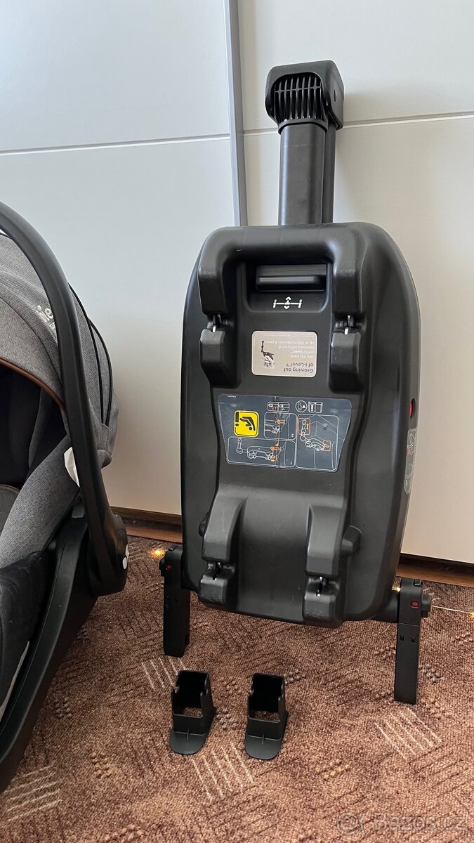 Autosedačka Joie i-Level + ISOFIX báze - 3