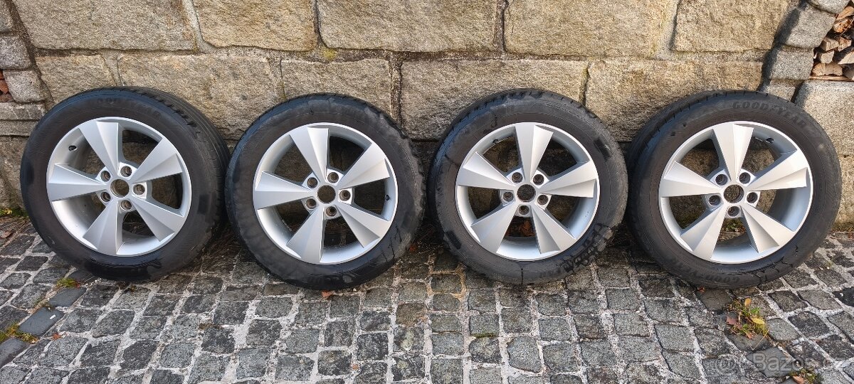 Kola Škoda originál R16 - 3