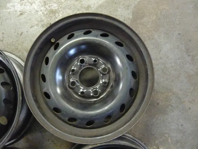 Disky 13"x5J, 4x98, ET-33, středová díra 58. - 3