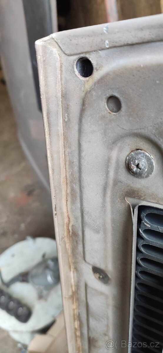 Zadní kapota škoda 120l - 3