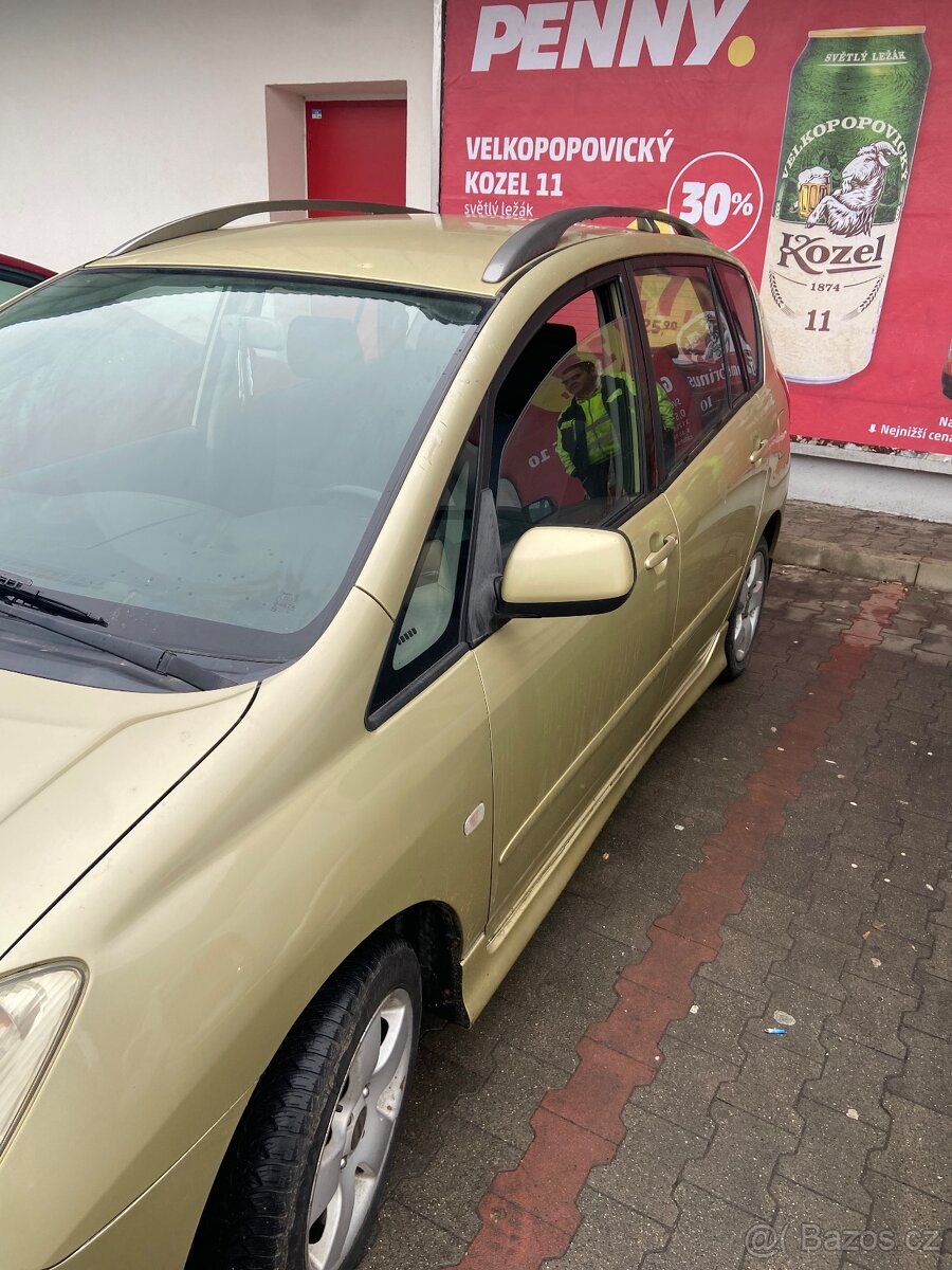 Toyota Corolla verso - 3