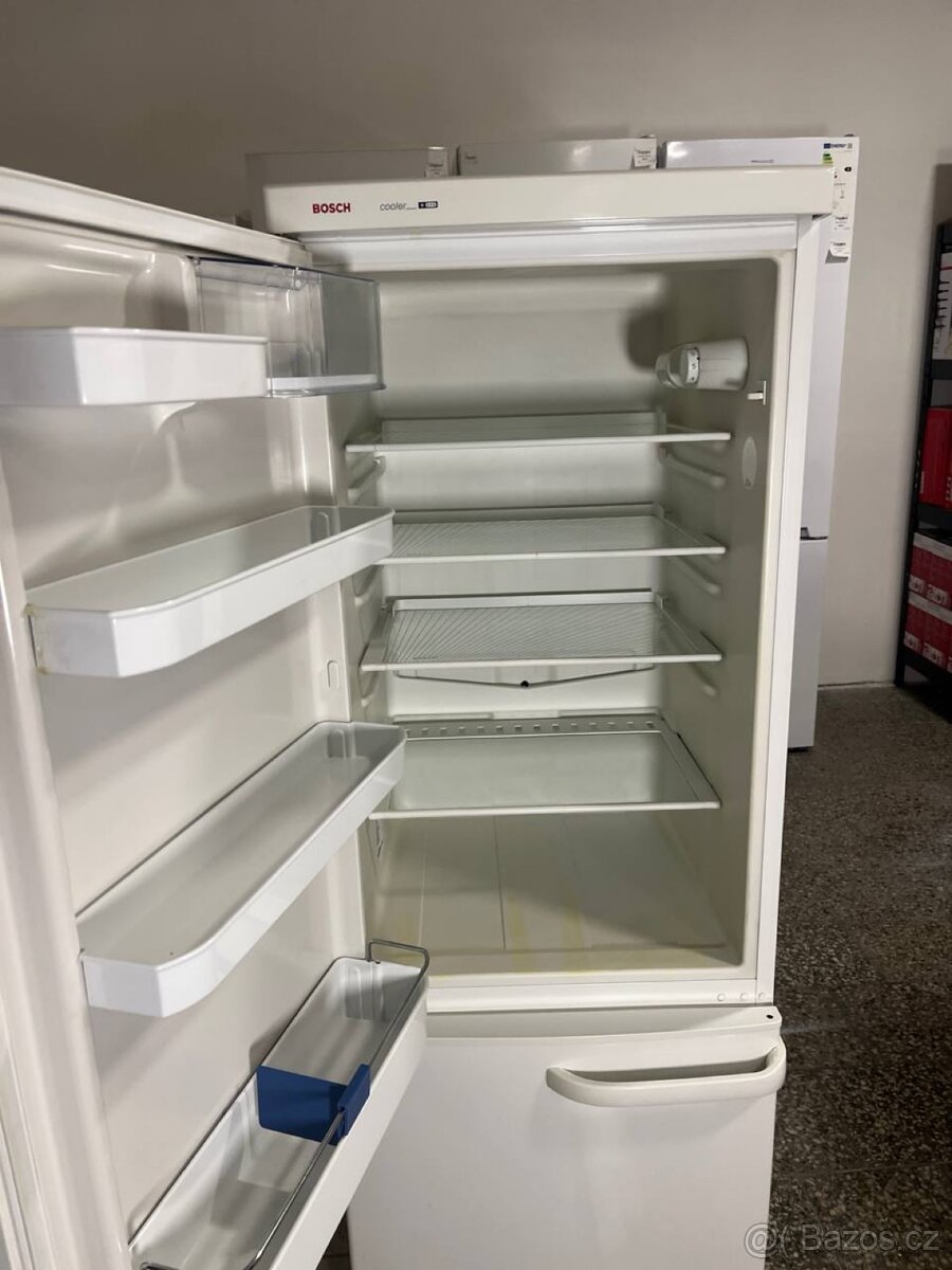 Lednice Bosch bílá s mrazákem + záruka - 3