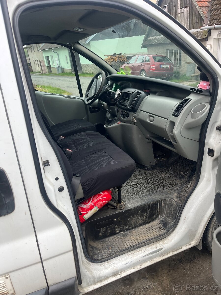 Renault Trafic 2,0 dci - 3