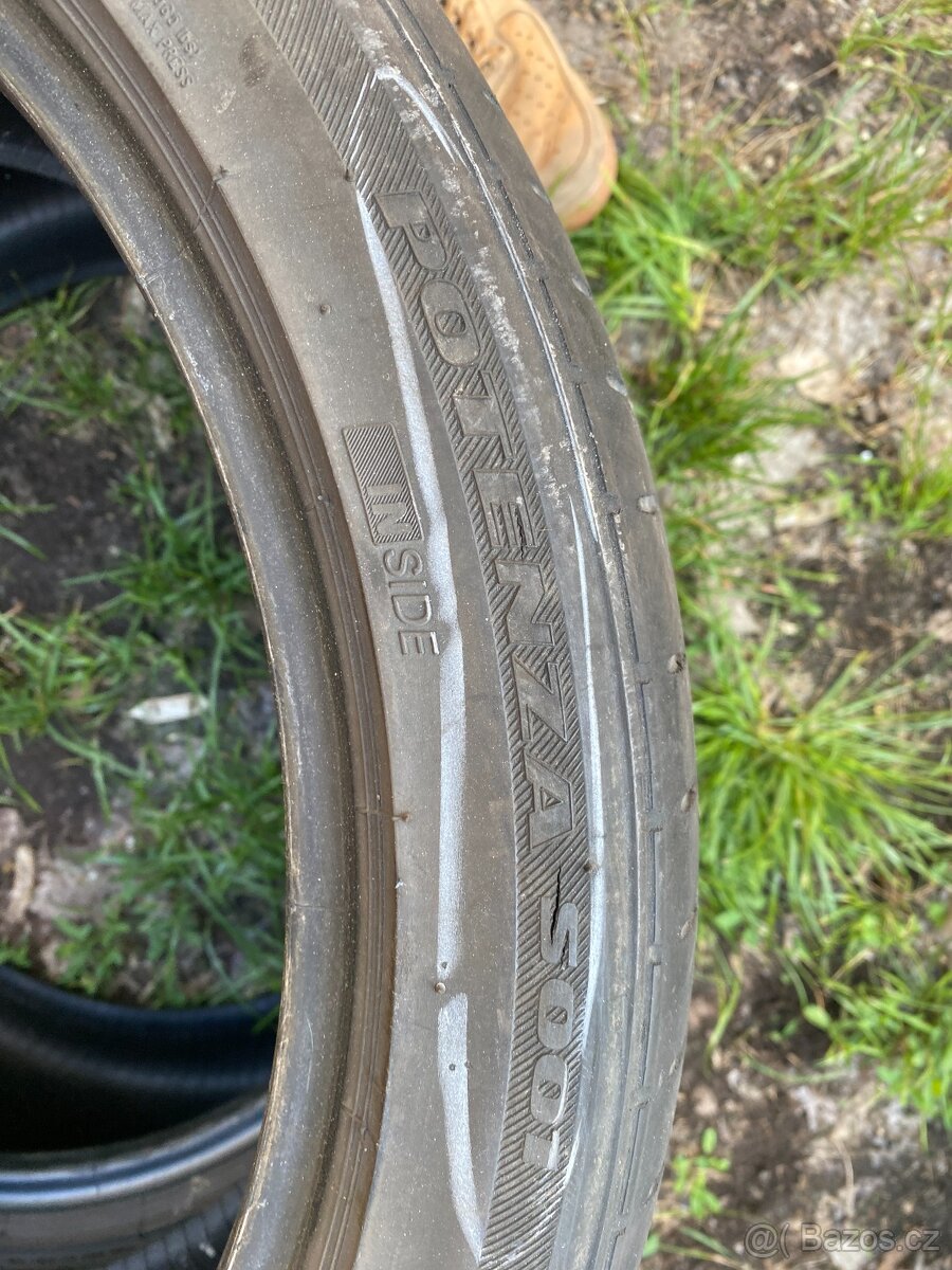 Bridgestone 235/40r19 - 3