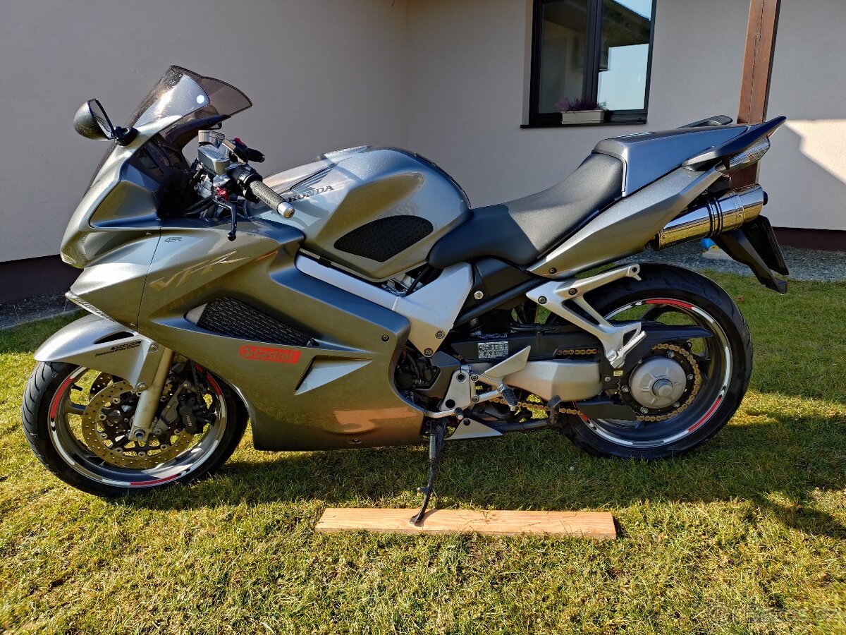 Honda VFR 800 VTEC - 3