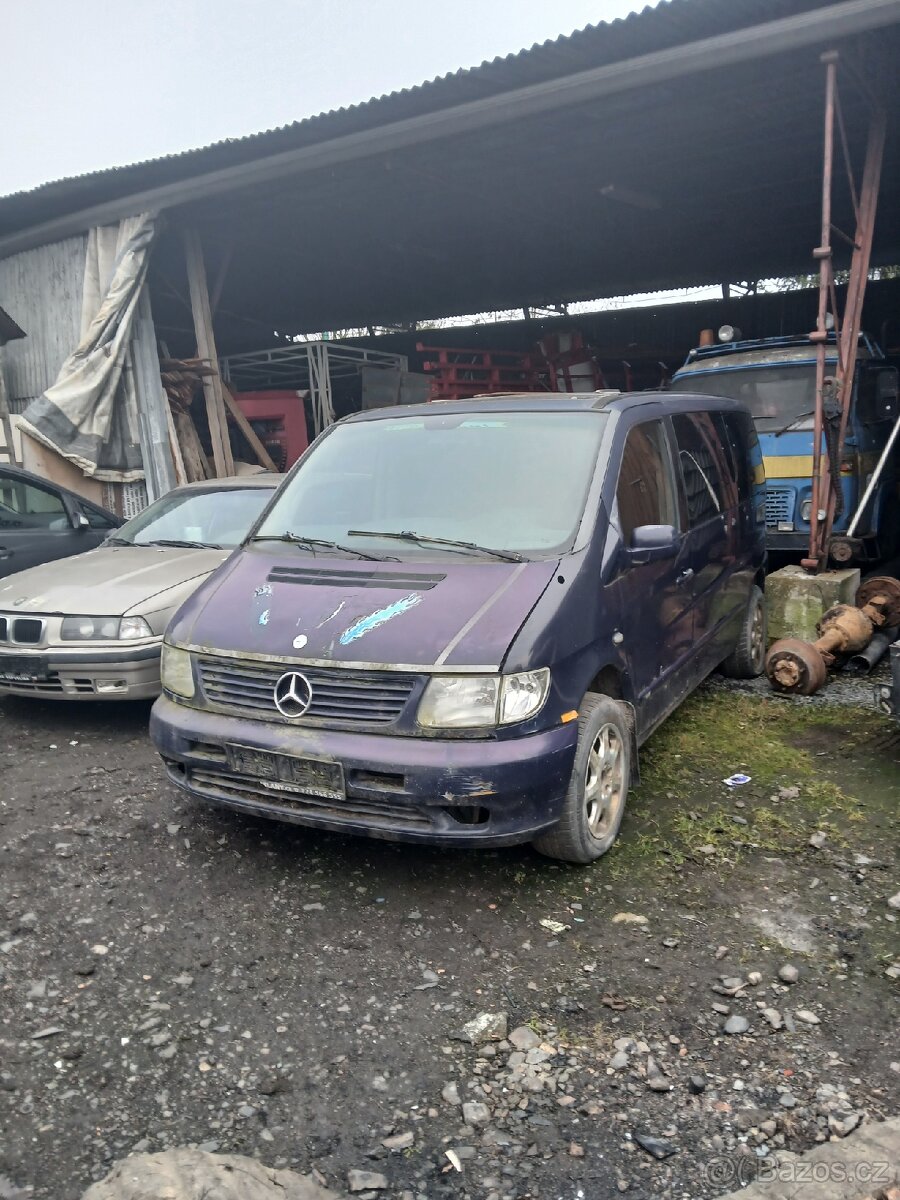 Mercedes - 3