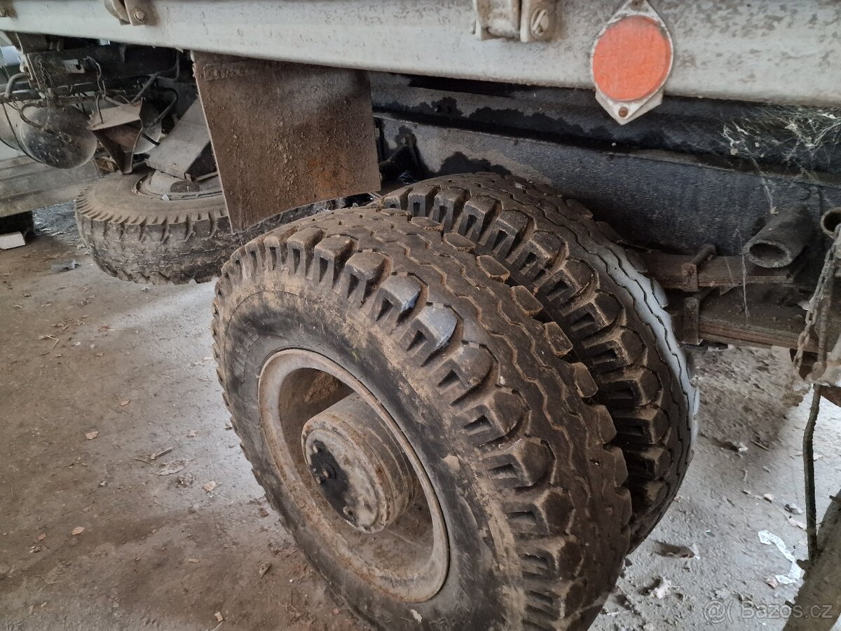 Nákladní automobil -sklápěč - 3