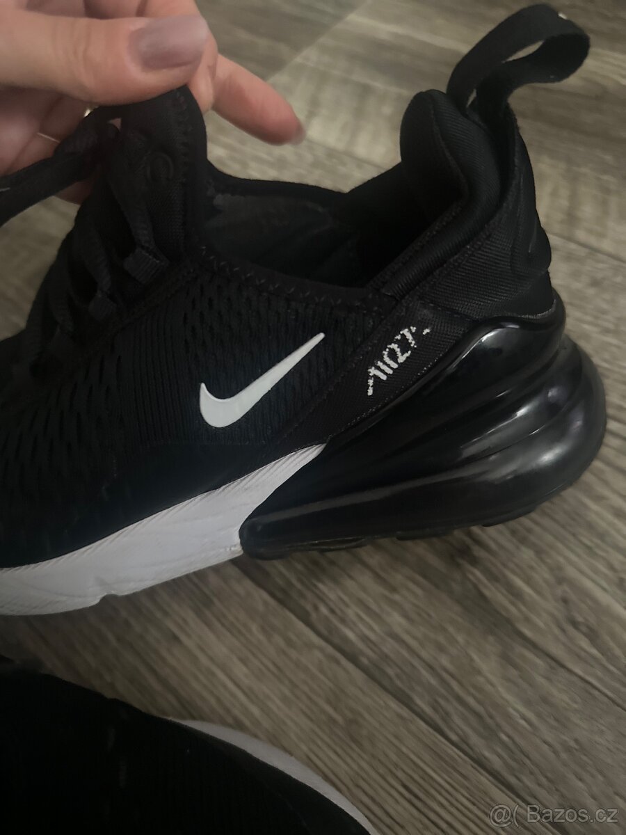 Nike Air Max 270 černé bílé – originál, velmi dobrý stav - 3