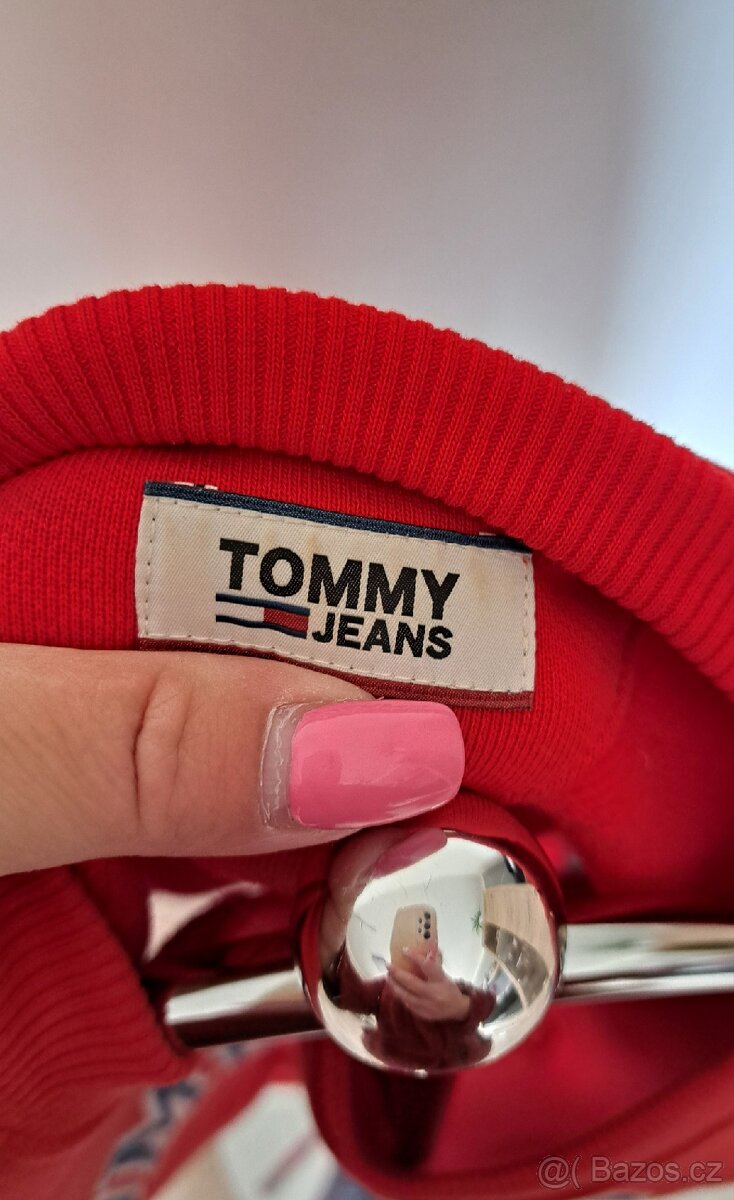 Krásná nová oversize mikina Tommy Jeans - 3