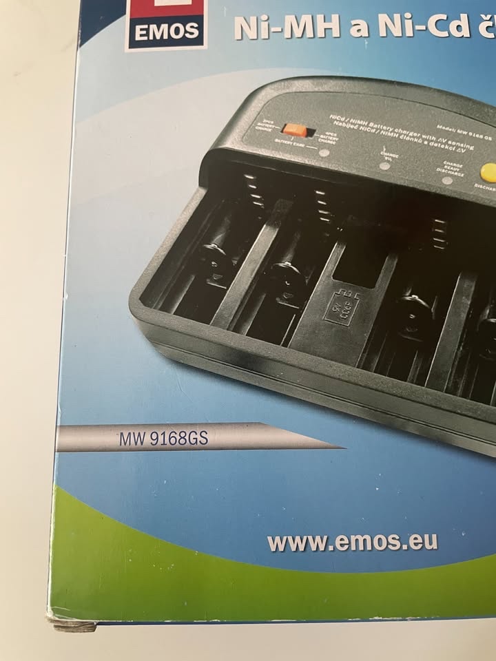 Nabíječka baterií EMOS MW-9168GS - 3