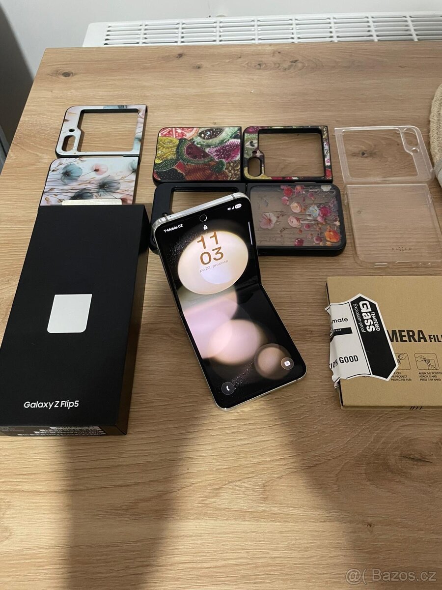 Samsung Galaxy Z Flip5 256Gb,záruka - 3