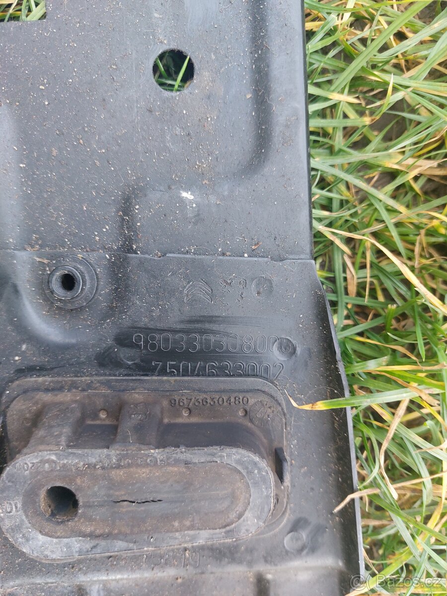 Grandland 3008 5008 příčka pod chladiče - 3