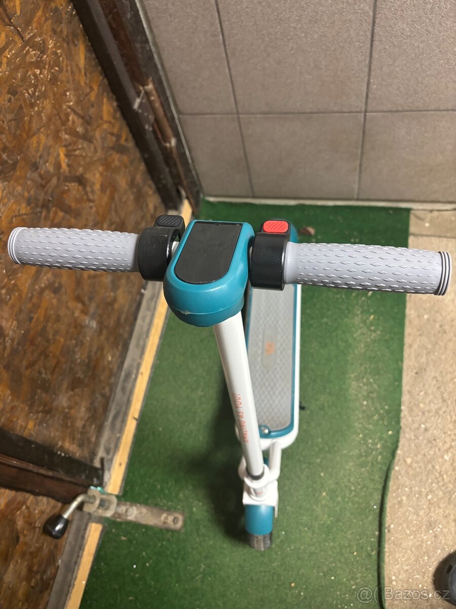 Dětská elektrická koloběžka - 3