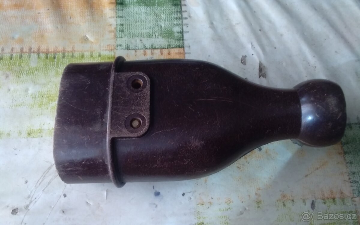 Zásuvka 380V 25A plochá 4 kolík - 3