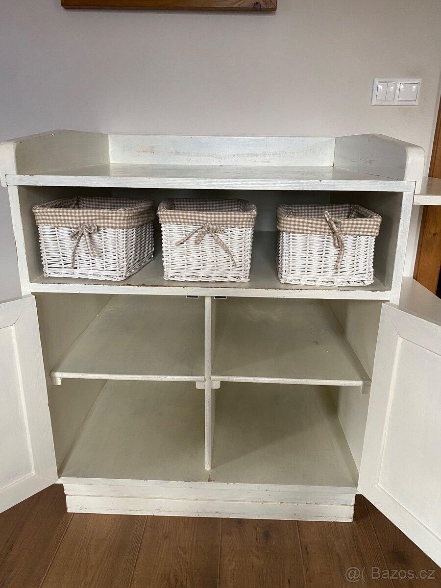 Přebalovací pult - 3