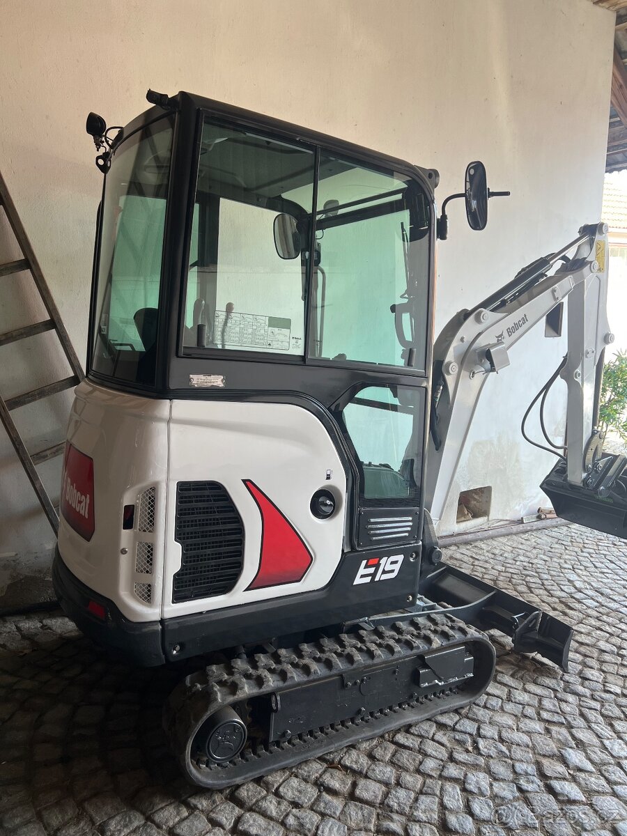 Minibagr Bobcat E19 - 3