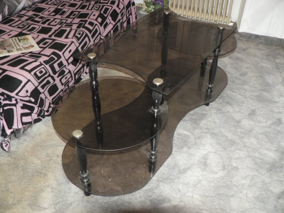 Sklěněný stůl - 3