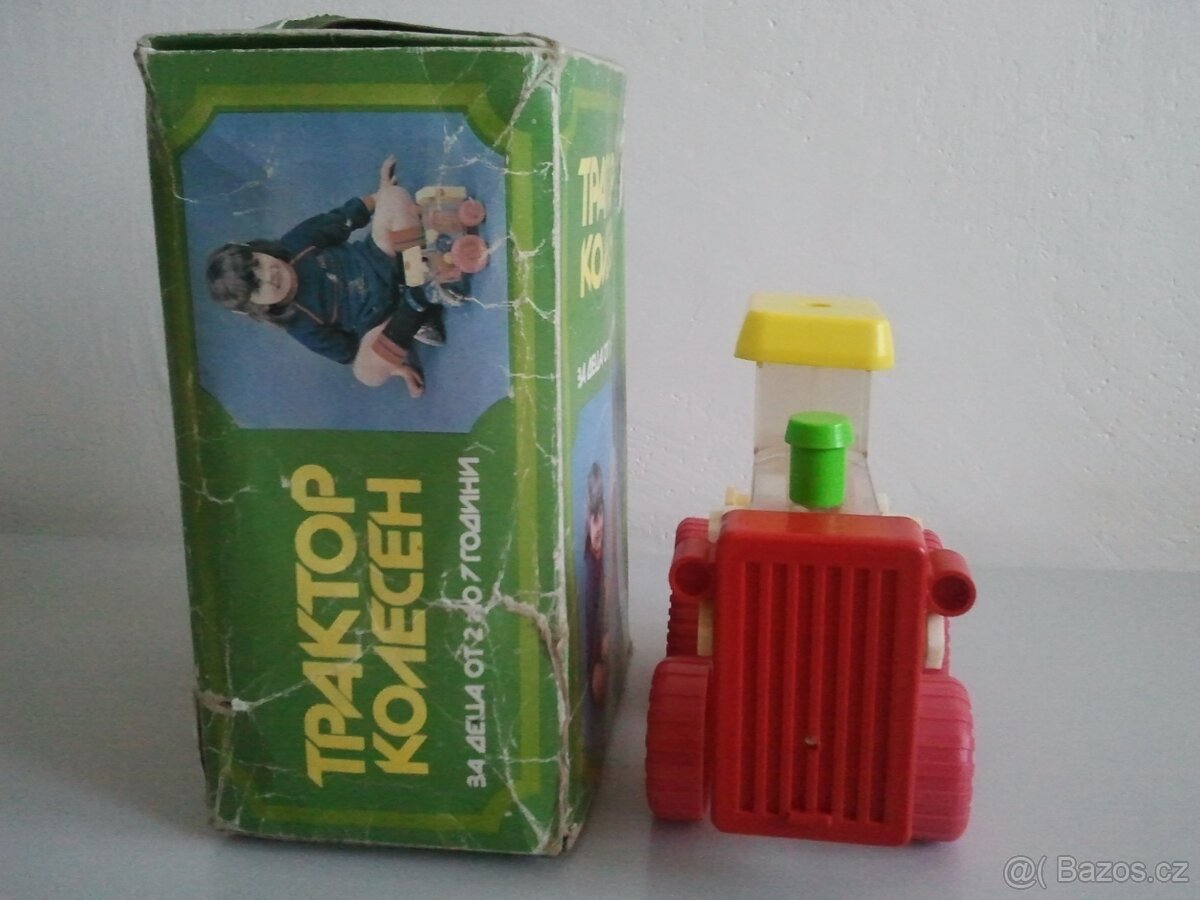 hračka traktor - 3