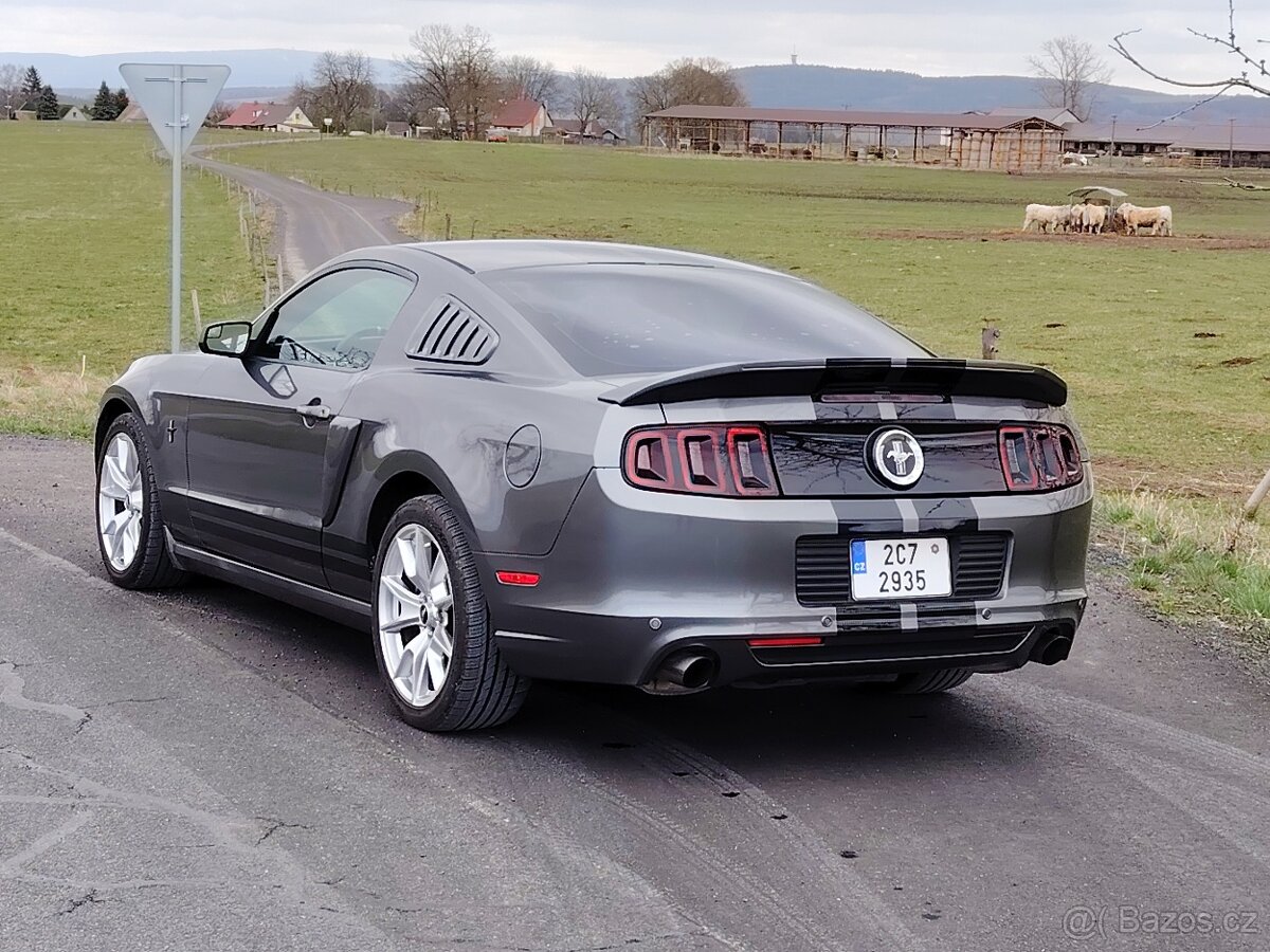 Ford mustang 3.7 manual - 3