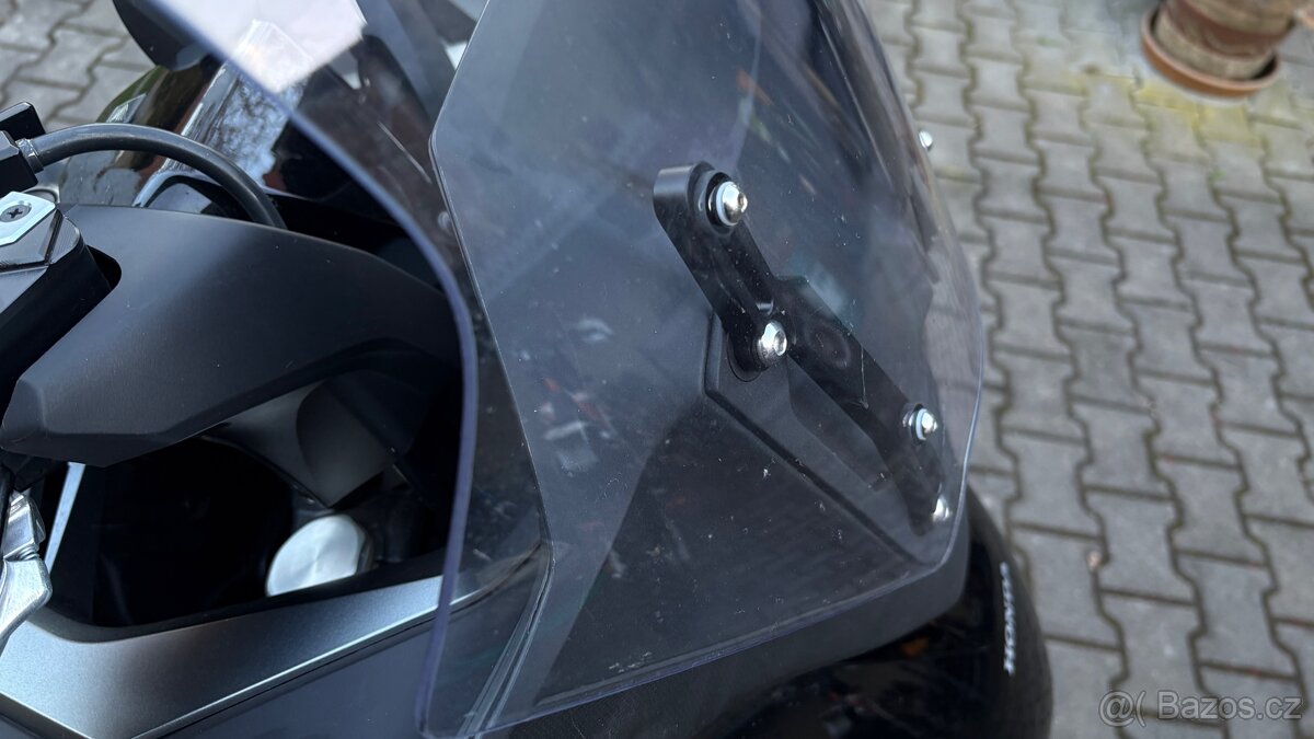 Honda Forza 750 šedá s výbavou r.v. 2023 - 3
