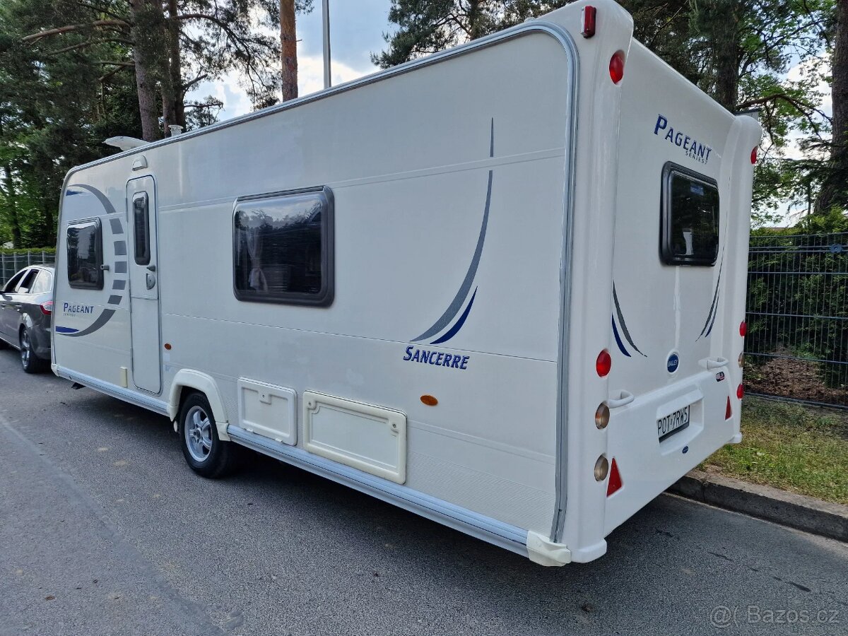 Karavan Bailey paegant - 3