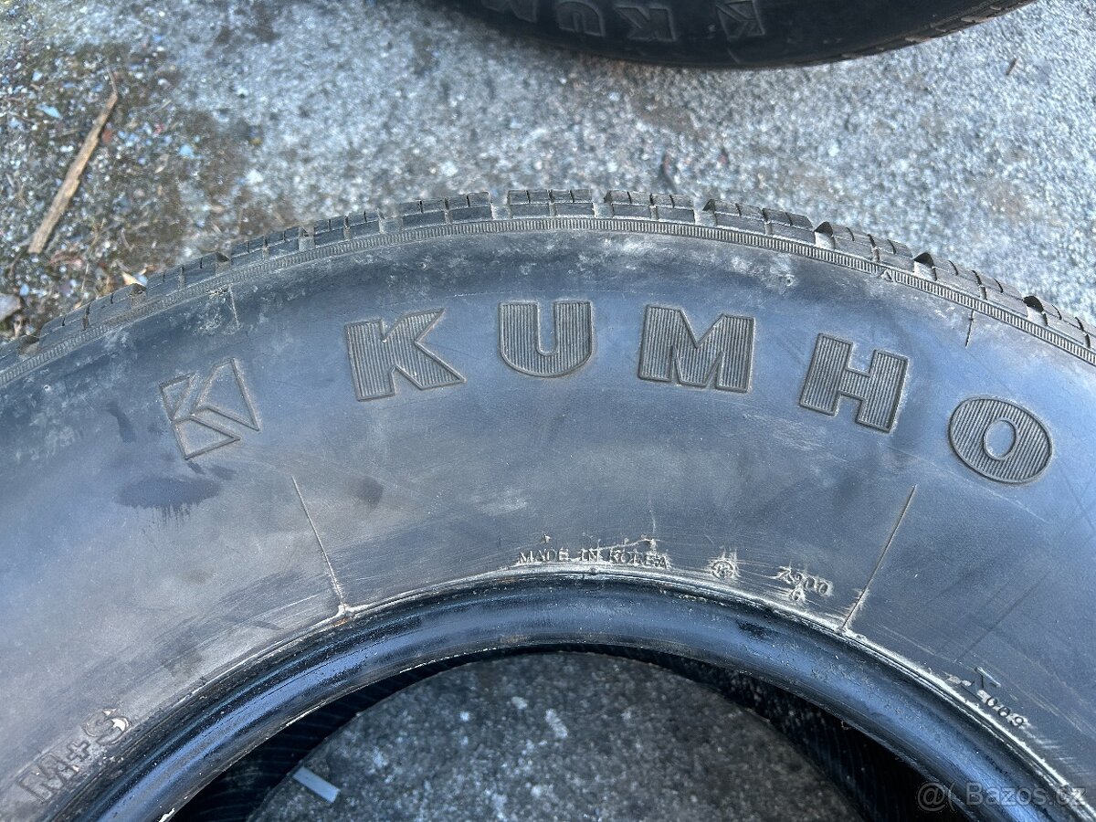 Celoroční pneu 265/70/15 Kumho - 3