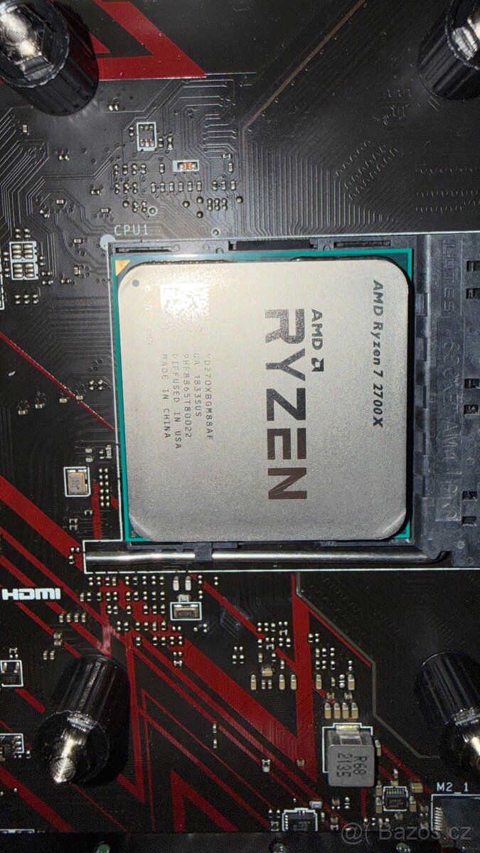 Procesor AMD Ryzen 7 2700X + box chladič - 3