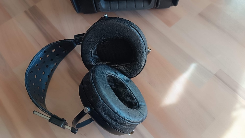 AUDEZE LCD MX 4 - org. balení - 3