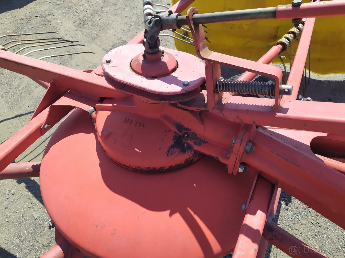 Shrnovač píce Pottinger 322 U, záběr 3m, kardan se spojkou, - 3