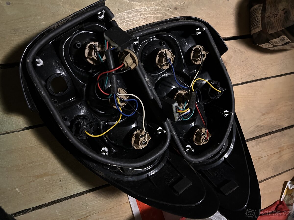 Čirá zadní optika na Ford Mondeo - 3