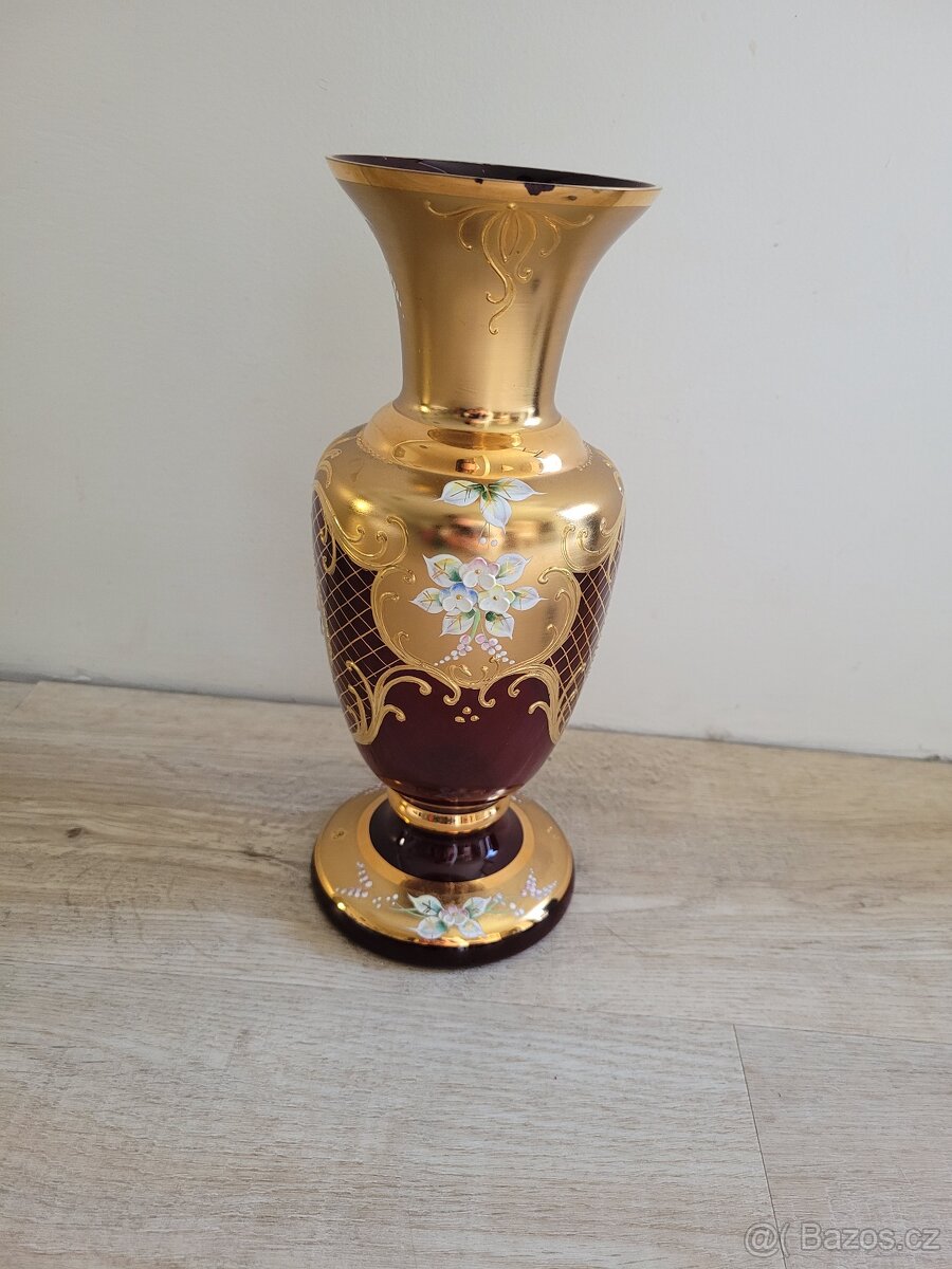 Nádherná červená váza - 3