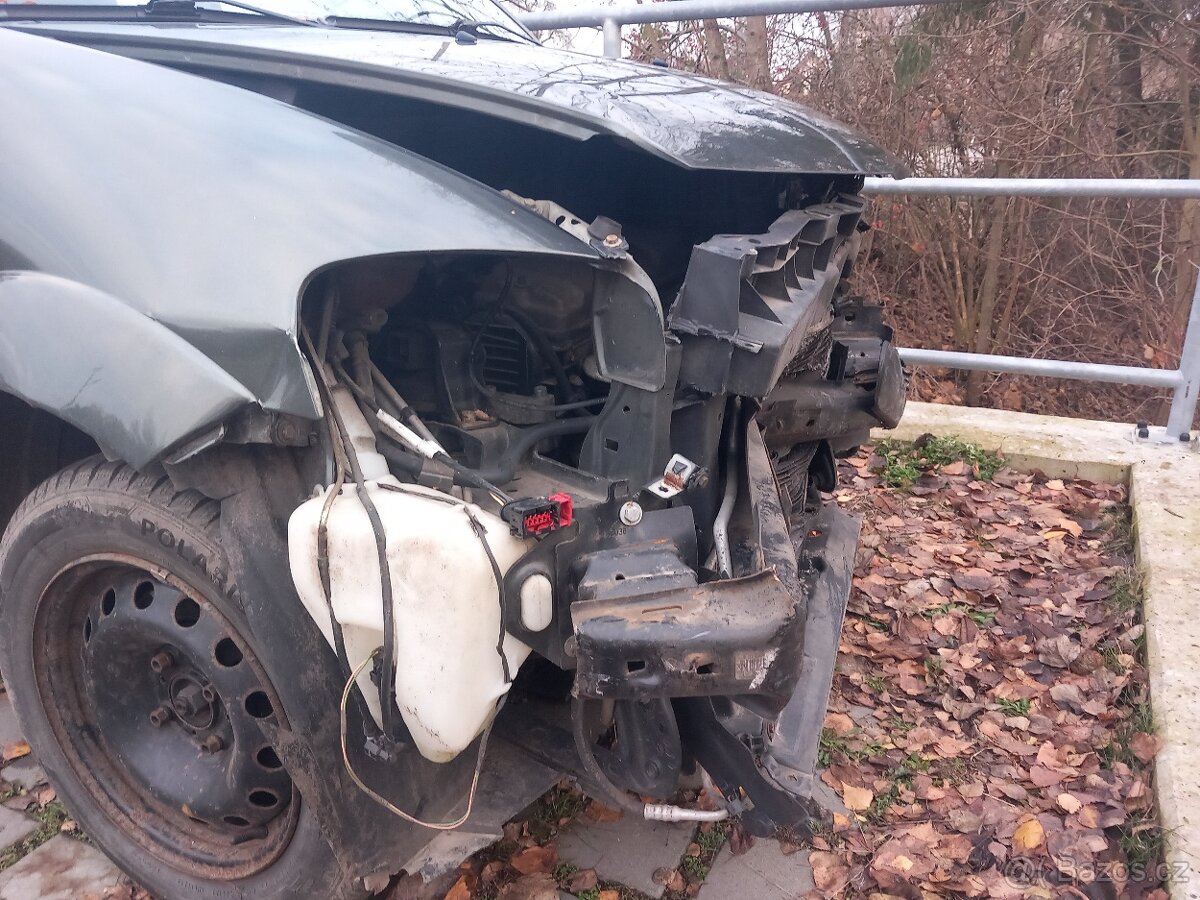 Citroën C3 1.4 r. v. 2010 - 3